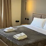 Tuyo Hotel