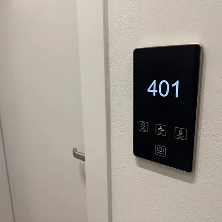 Tuyo 3* טיראנה