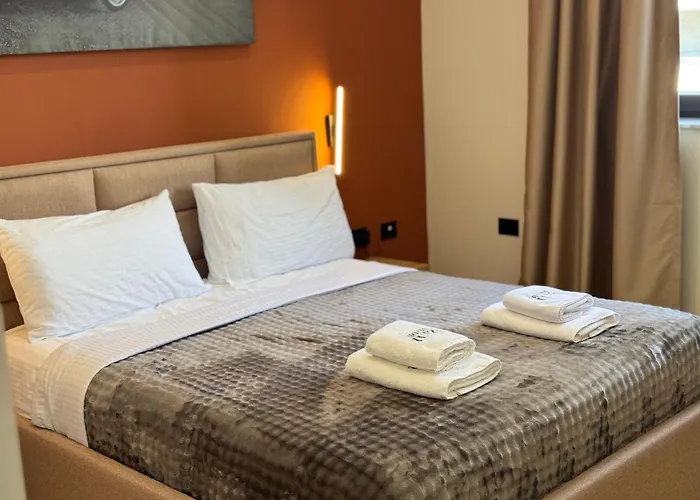 Hotel Tuyo Tirana