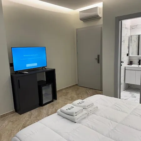 Tuyo Ξενοδοχείο 3*